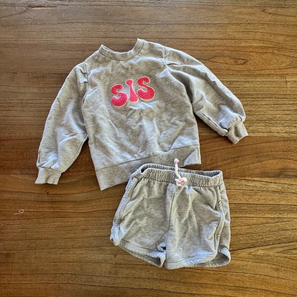 Jessica Simspon SIS sweatshirt/shorts  - Size 2T